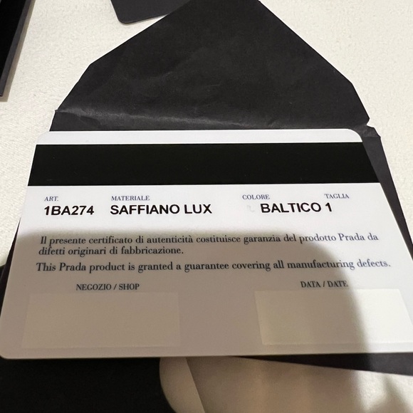 Prada Galleria Saffiano Leather Handbag - Authenticated - Picture 10 of 12